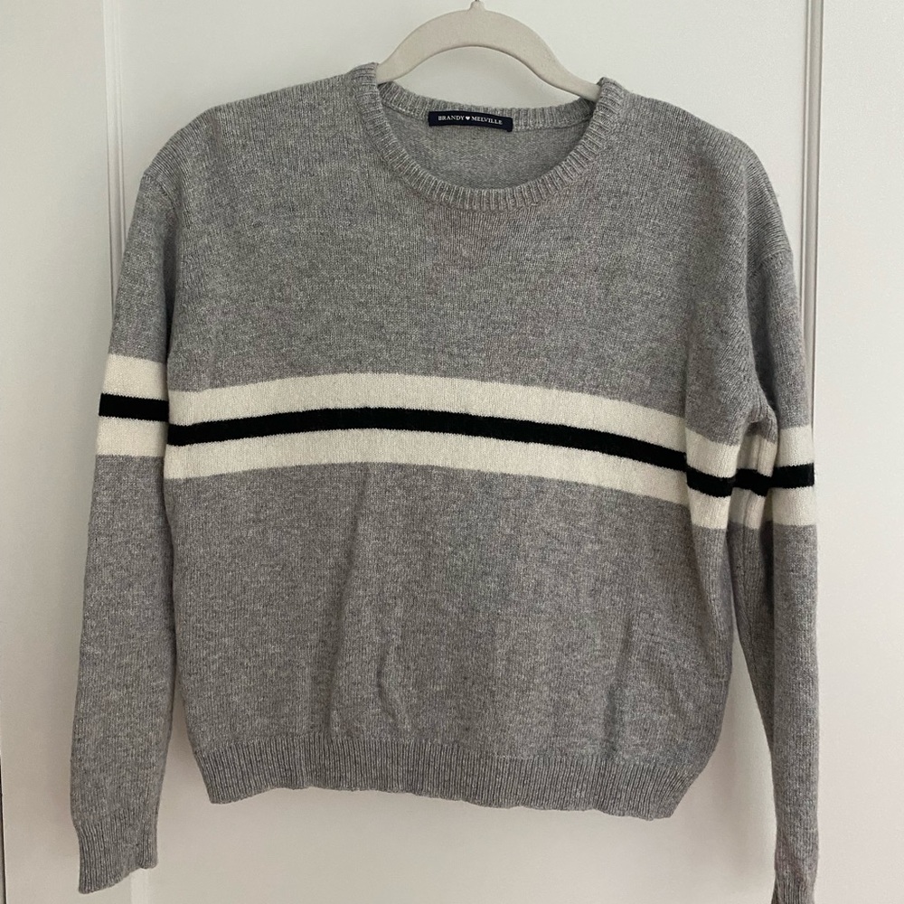 Brandy Melville sweater